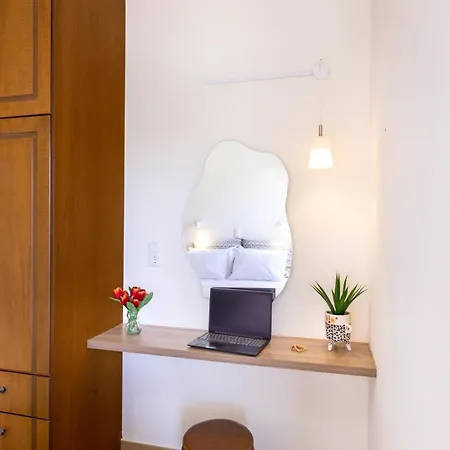 White Lily アパート