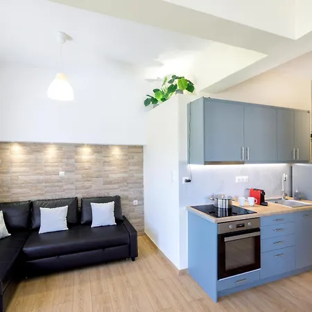 Apartment White Lily *